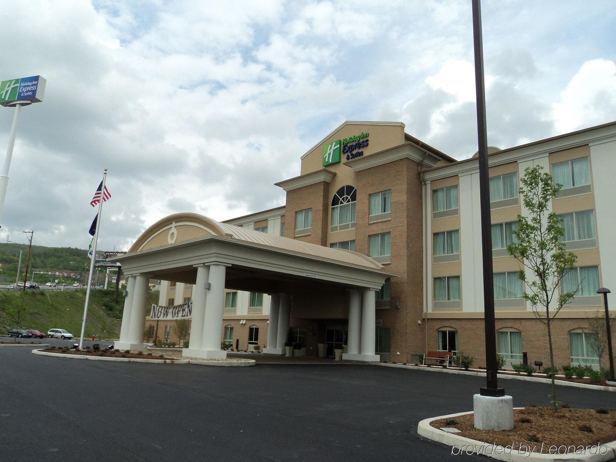 Holiday Inn Express And Suites Dickson City By Ihg Esterno foto